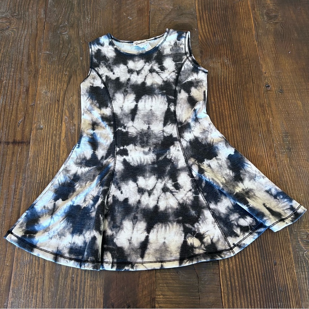 Random Hearts Fit & Flare Girls Tie Dye Dress Size 6x
